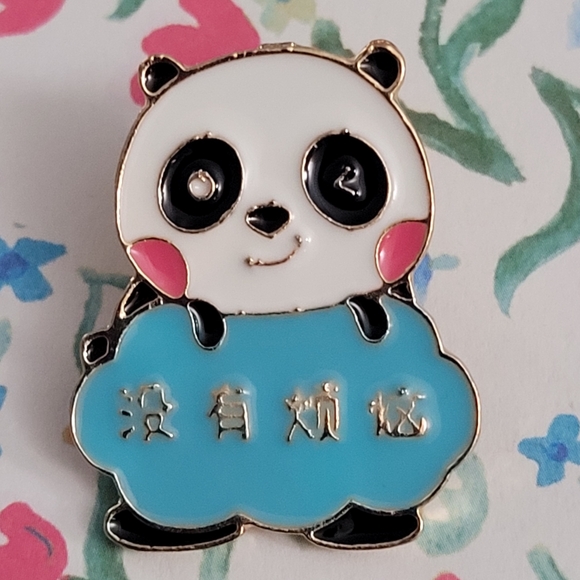 Winking Panda Enamel Pin - Picture 4 of 10